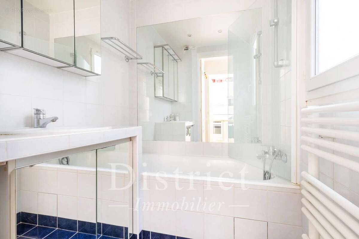 Appartement à PARIS-5E