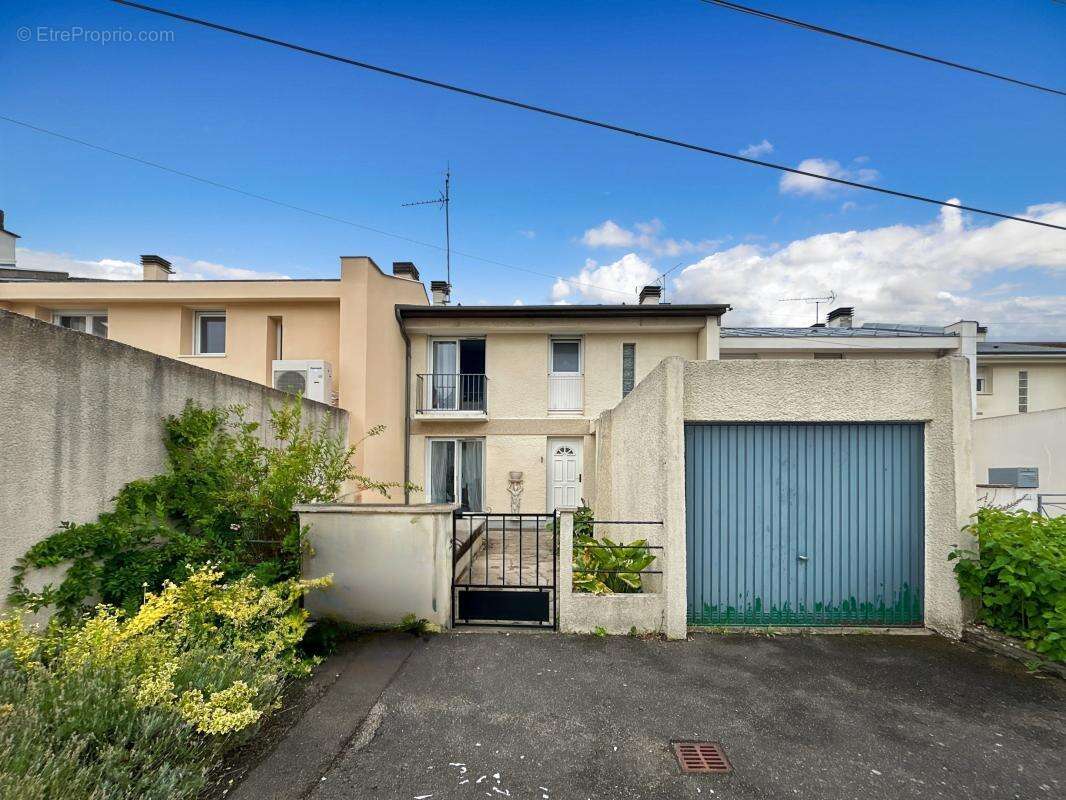 Maison familiale rénovée - Saran, rue des Mésanges - photo 12
