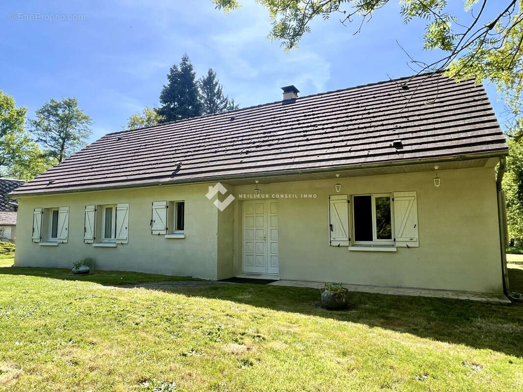 Maison à SAINT-LUBIN-DE-LA-HAYE