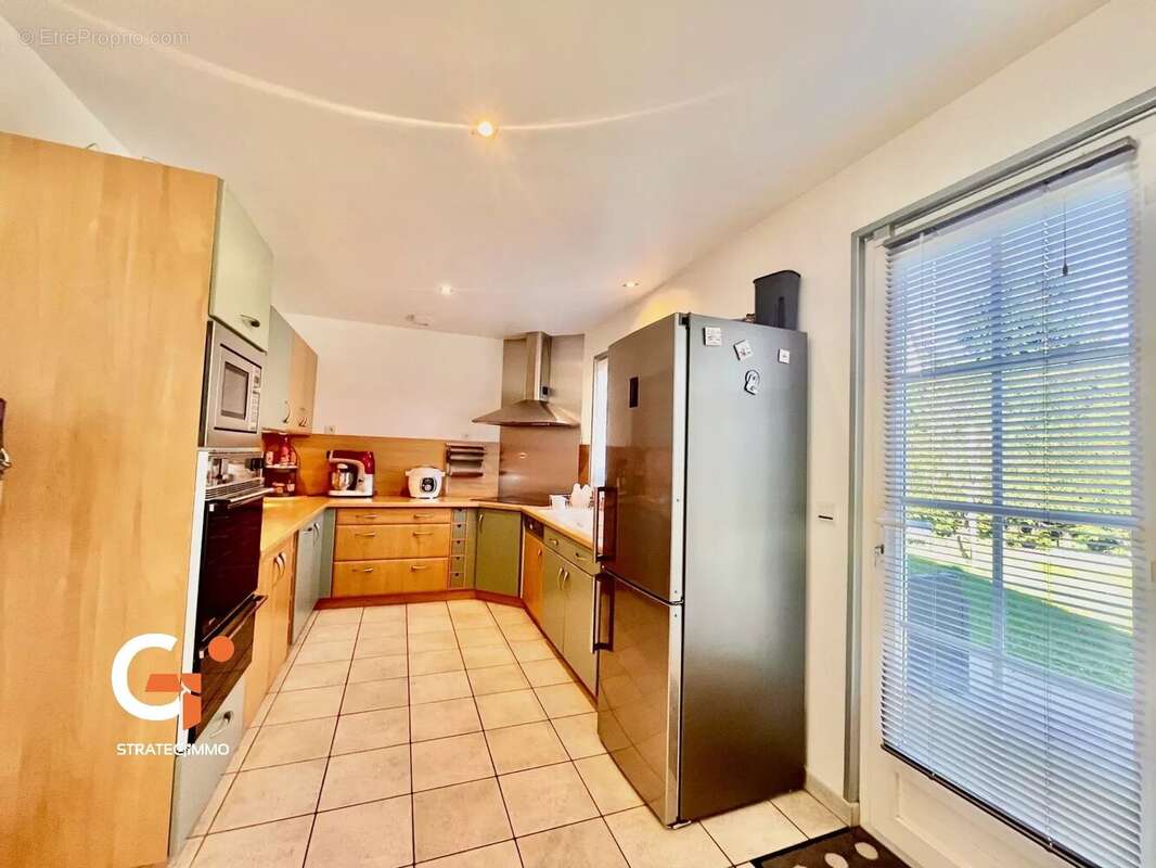 Maison à SAINT-ETIENNE-DU-ROUVRAY