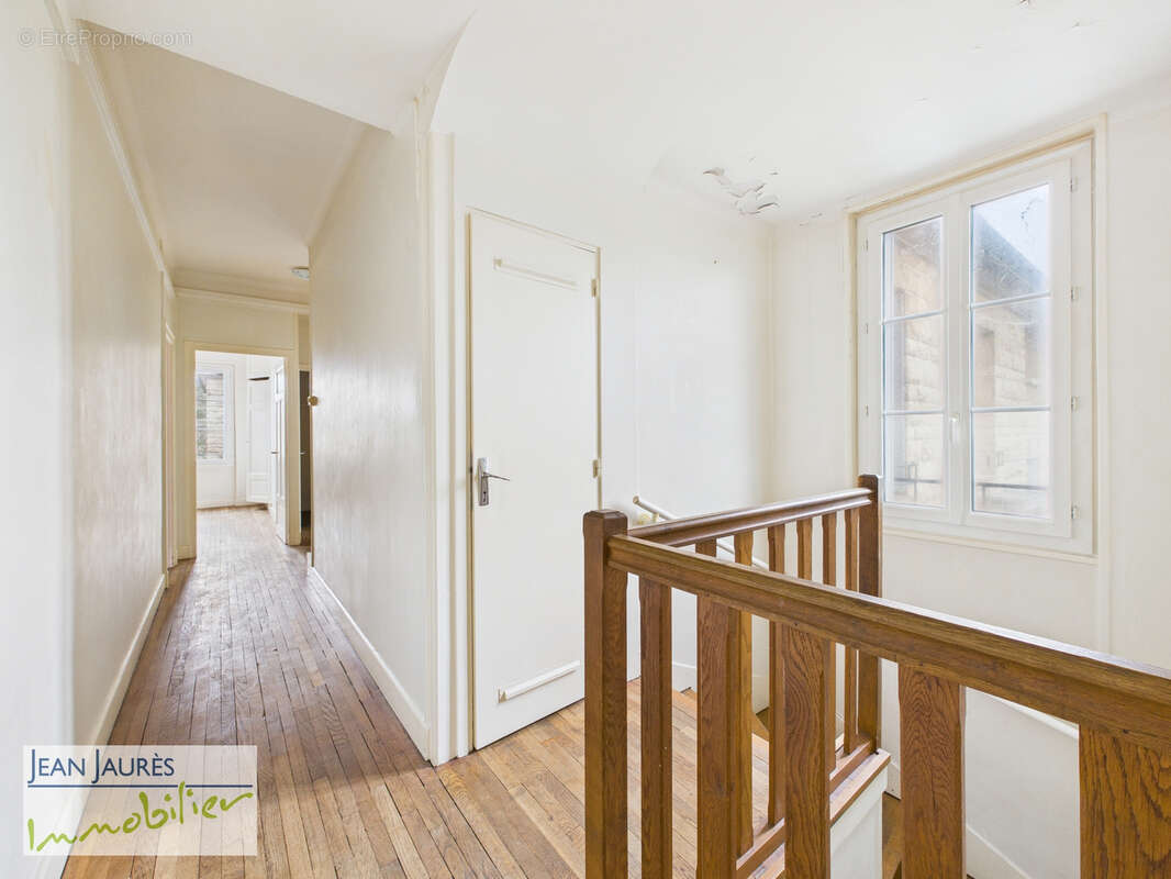 Brienne-le-Château   Immeuble Mixte avec Grand Appartement et Local Commercial - photo 3