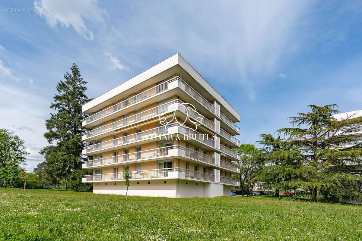 Appartement à LYON-9E