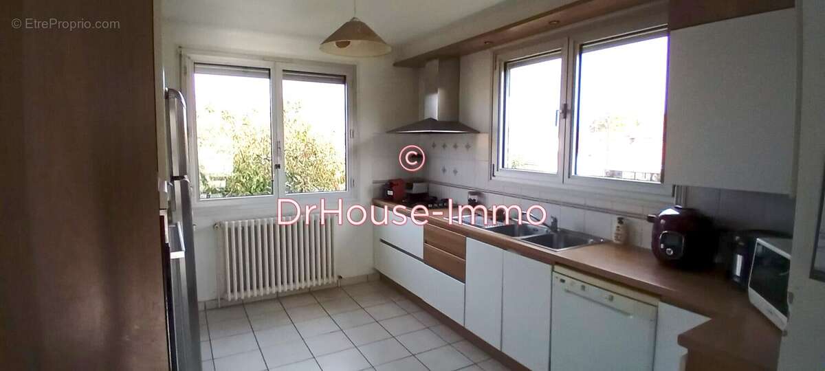 Maison à SAINT-SEBASTIEN-SUR-LOIRE