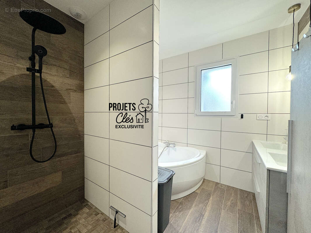 Maison à LANDERONDE