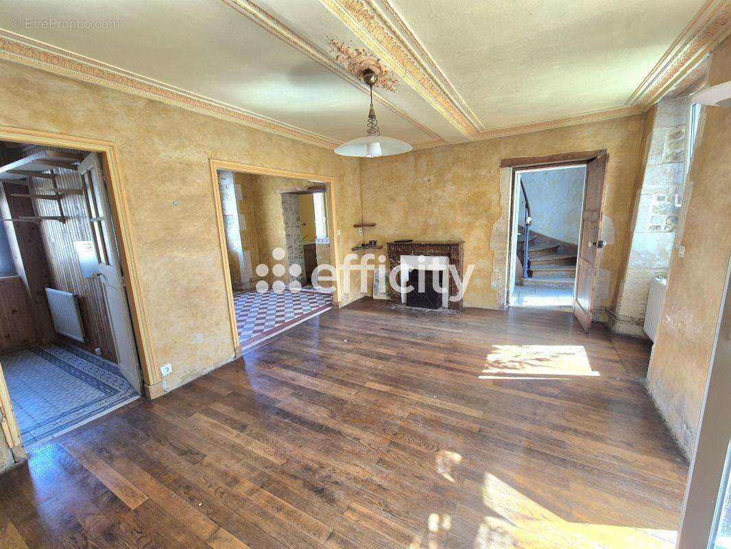 Maison 205 m² à Nonant  - photo 22