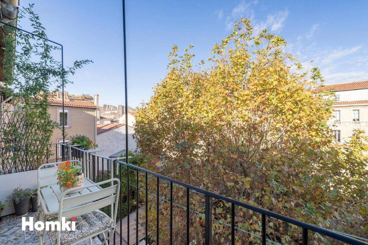 Appartement à MARSEILLE-6E