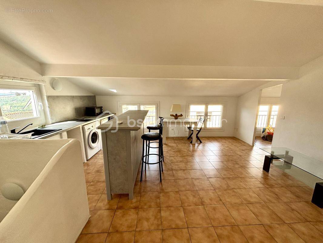 Appartement à FAYENCE