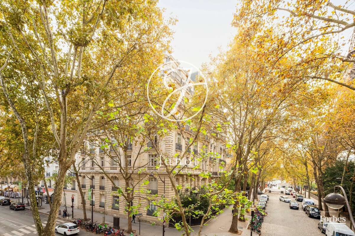 Appartement à PARIS-7E