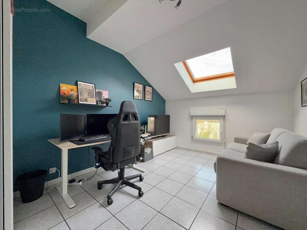 Appartement à ARS-SUR-MOSELLE