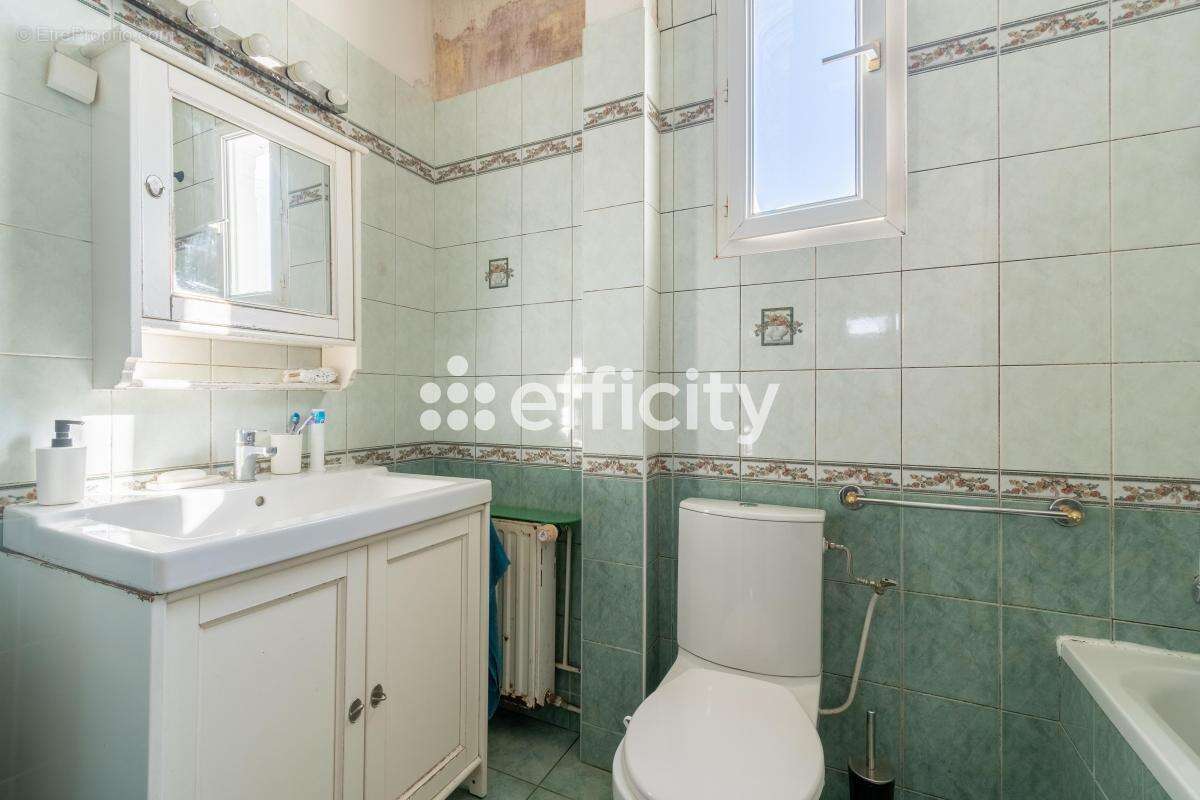 Maison à VILLENEUVE-LE-ROI