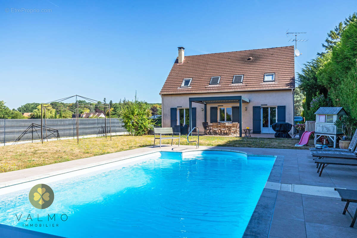 Maison à MONTFORT-L'AMAURY