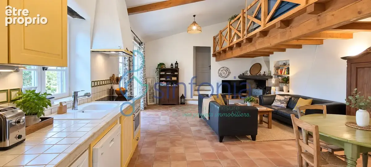 Lussan la lèque  maison en pierre  140 m2 dépendance piscine & tennis - photo 2