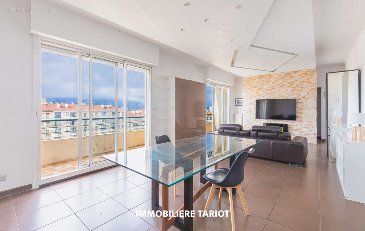 Appartement à MARSEILLE-9E