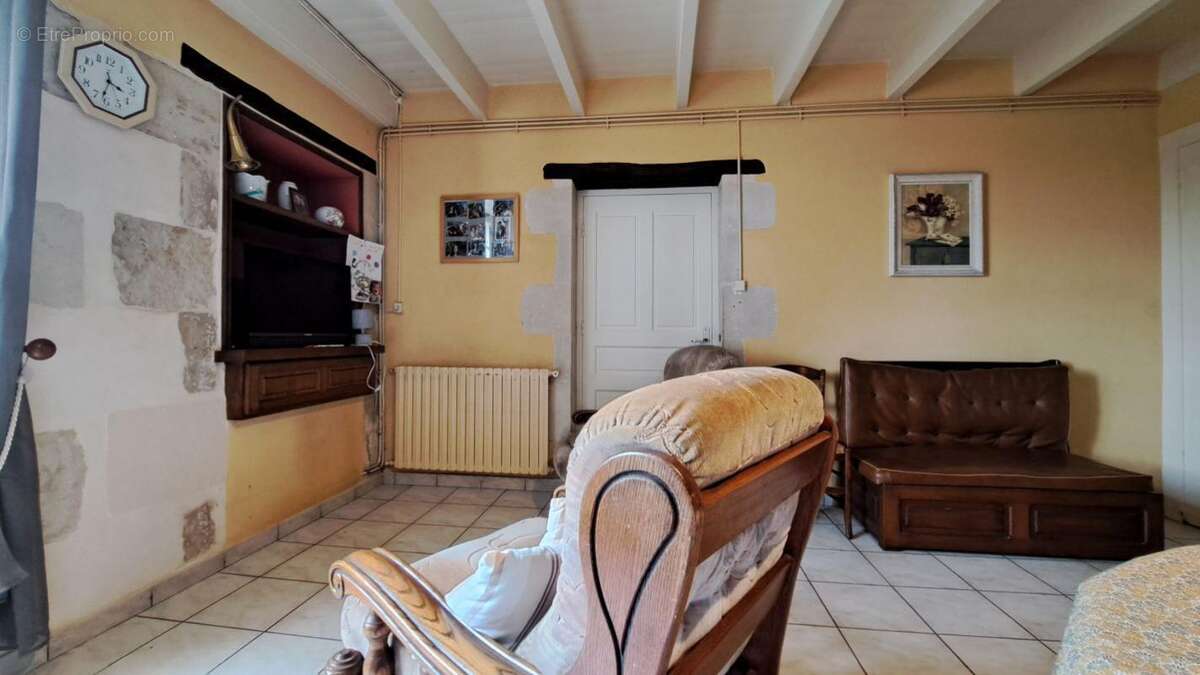 Maison à MAZIERES-EN-GATINE