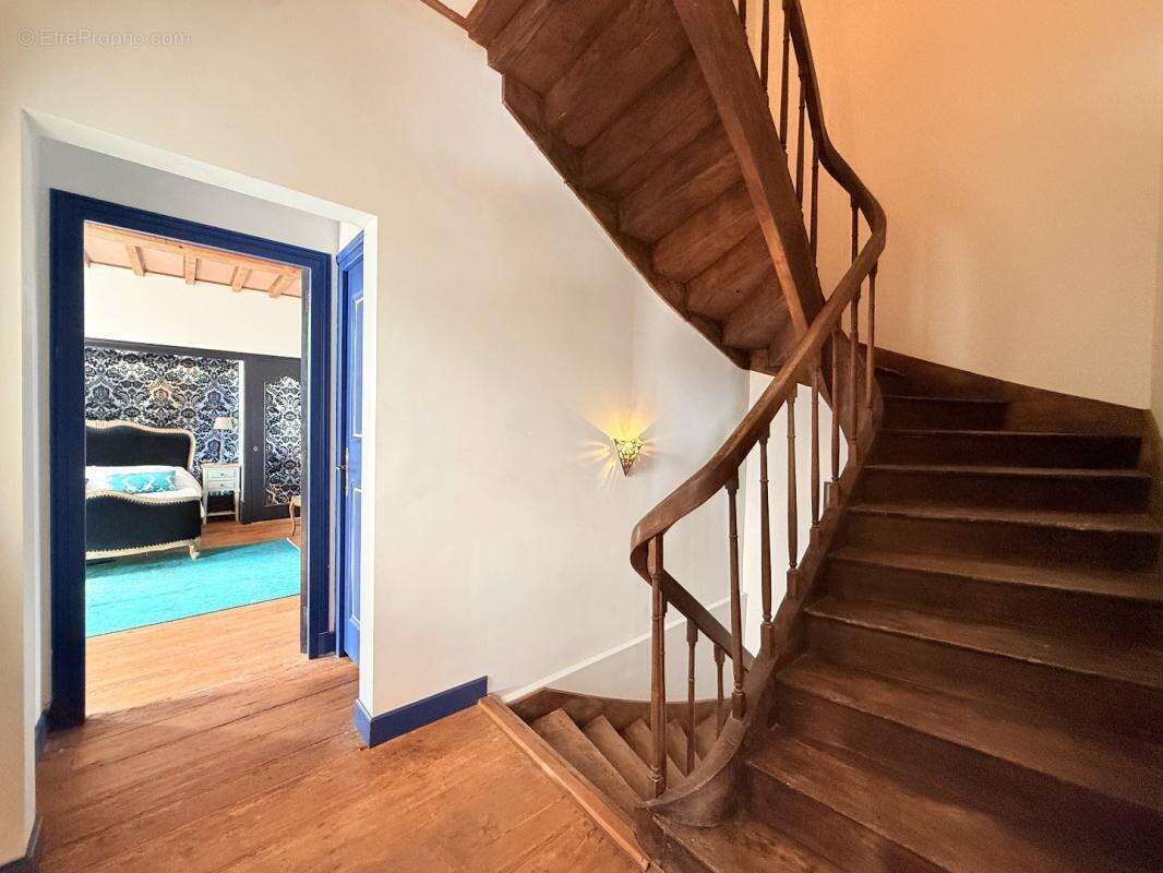 Maison à CHATEAUNEUF-SUR-CHARENTE
