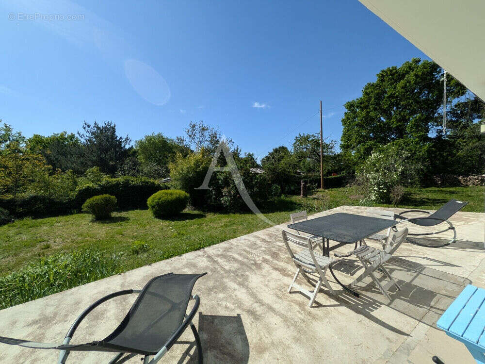 Maison à CHOUZY-SUR-CISSE