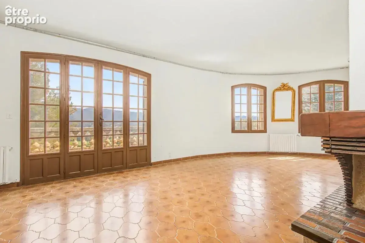 Maison de caractère avec vue panoramique - Fort potentiel - photo 4