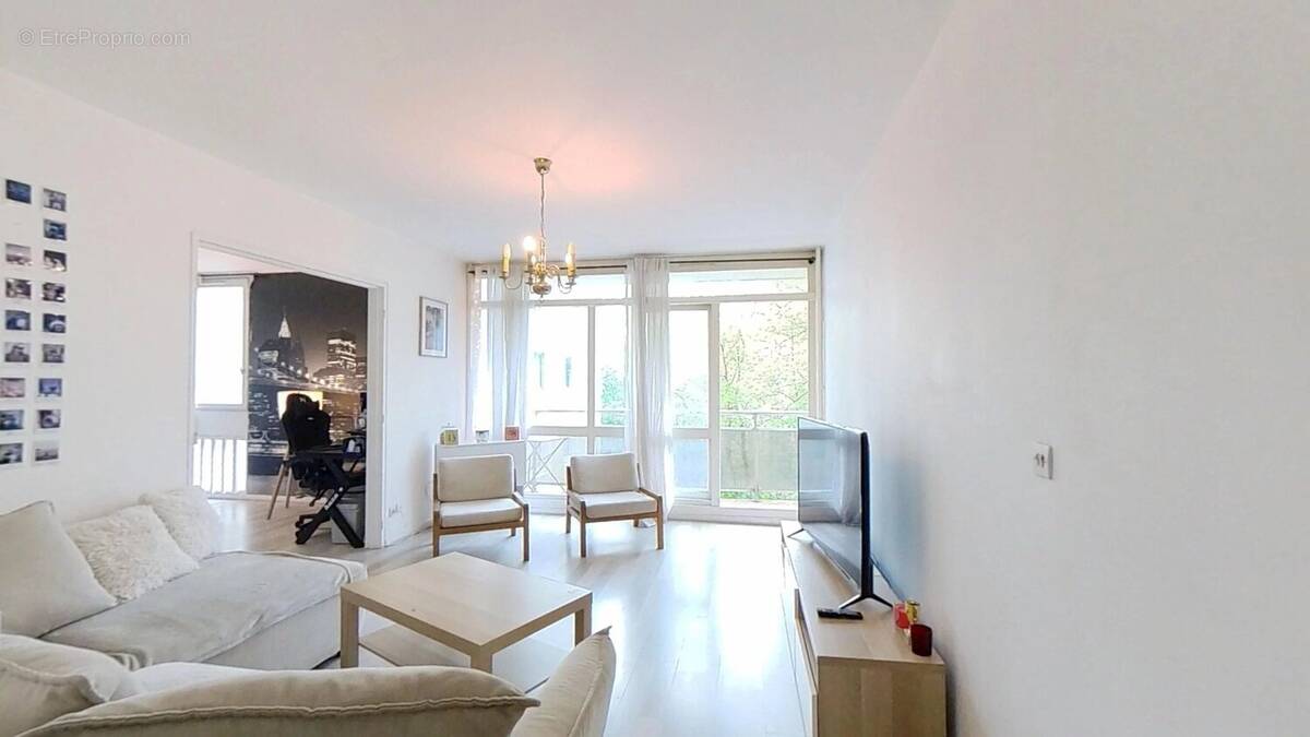 Appartement à LIVRY-GARGAN