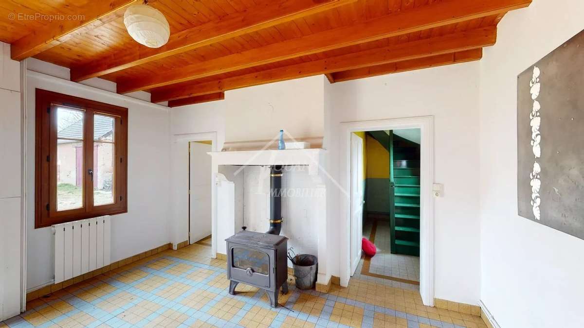 Maison à SALIGNY-SUR-ROUDON