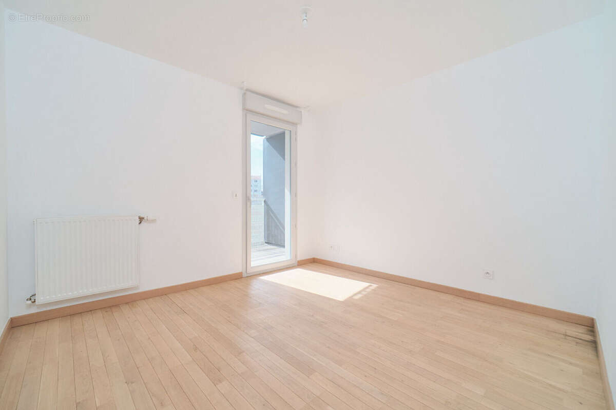 Appartement à LYON-8E