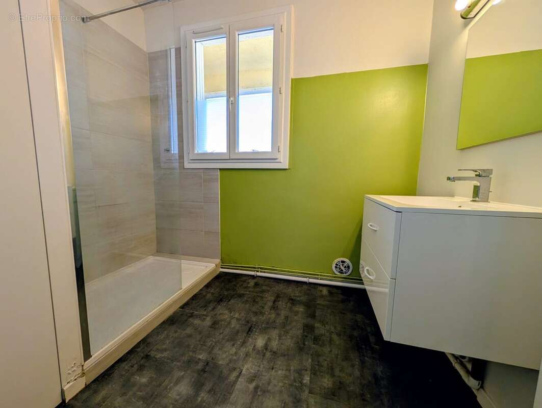 Appartement à THIVIERS