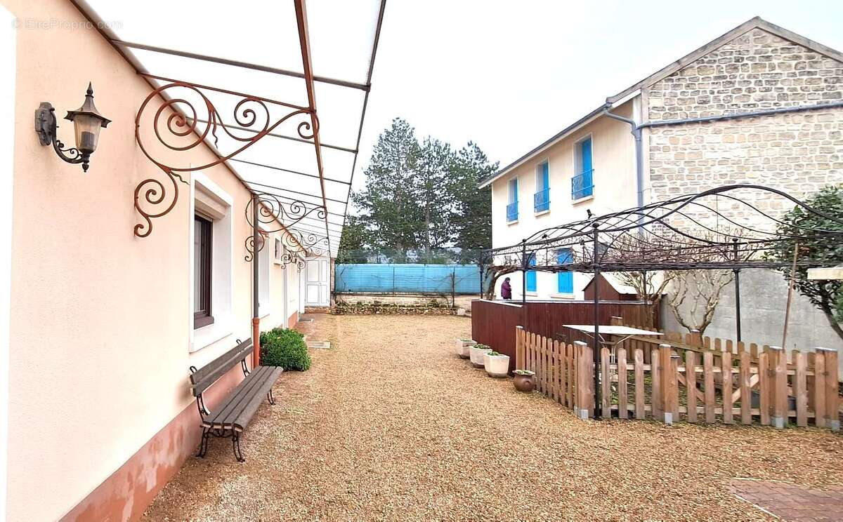 Maison à CROISSY-SUR-SEINE