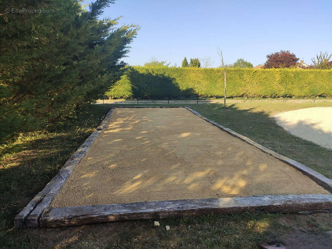 Maison à CHAMPIGNY-LE-SEC