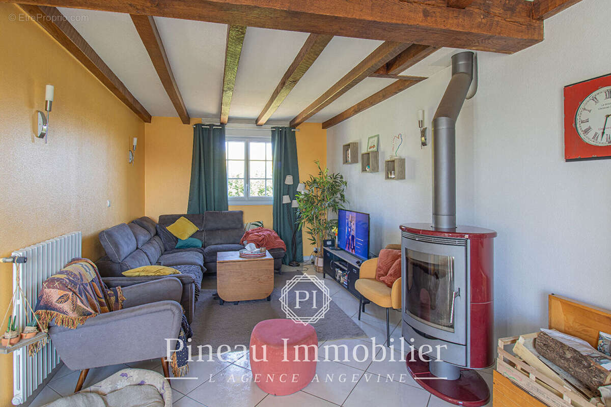 Maison à SAINT-SYLVAIN-D'ANJOU