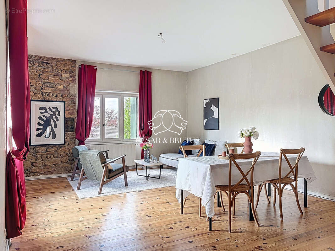 Maison 187 m² à Fleurieu-Sur-Saone  - photo 5