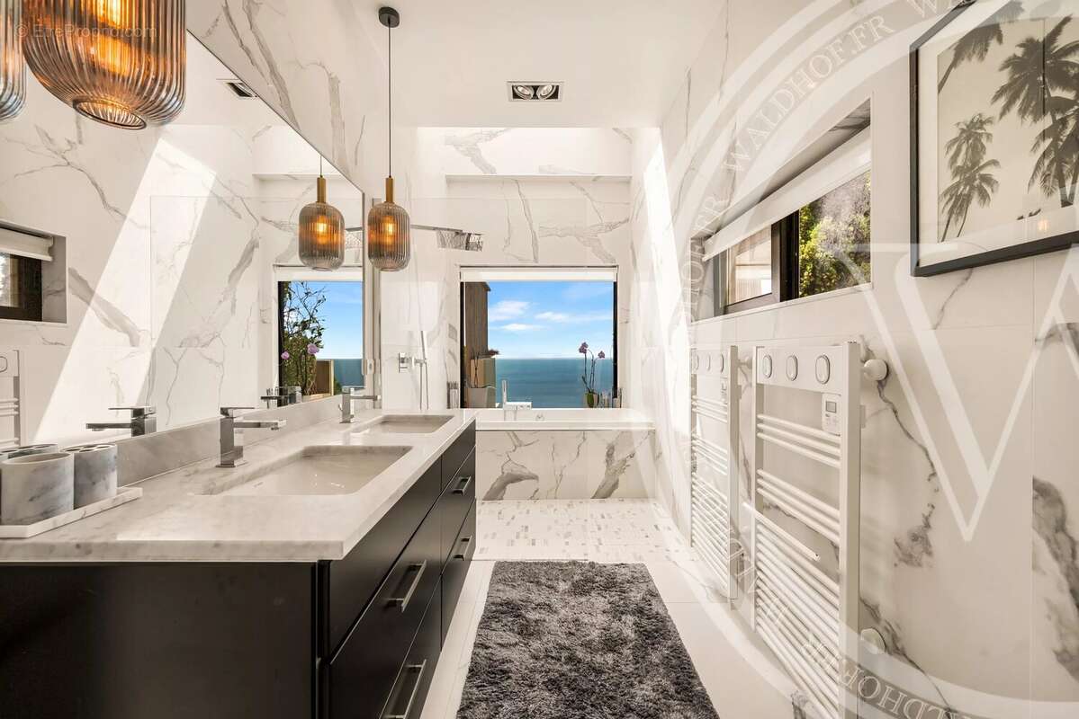 Villa contemporaine avec vue mer et Monaco – Ascenseur, rooftop & garage 5 voitures - photo 8