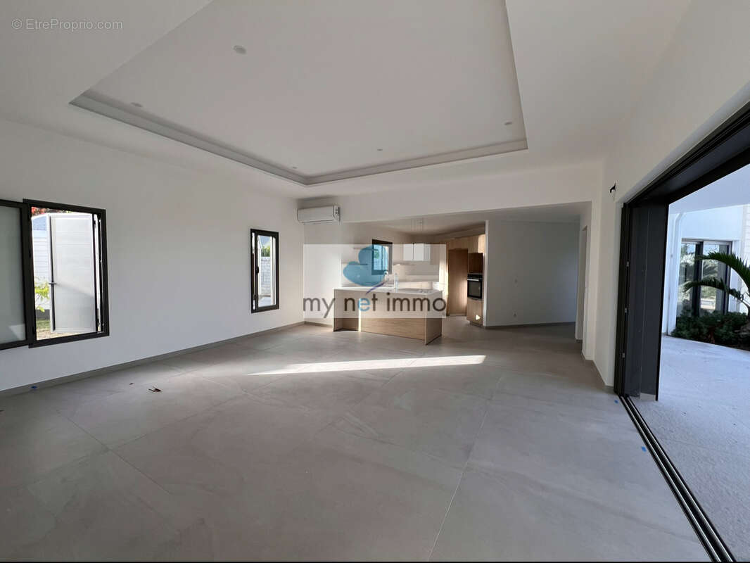 Magnifique Villa 5 pièces avec piscine à Saint François - photo 4