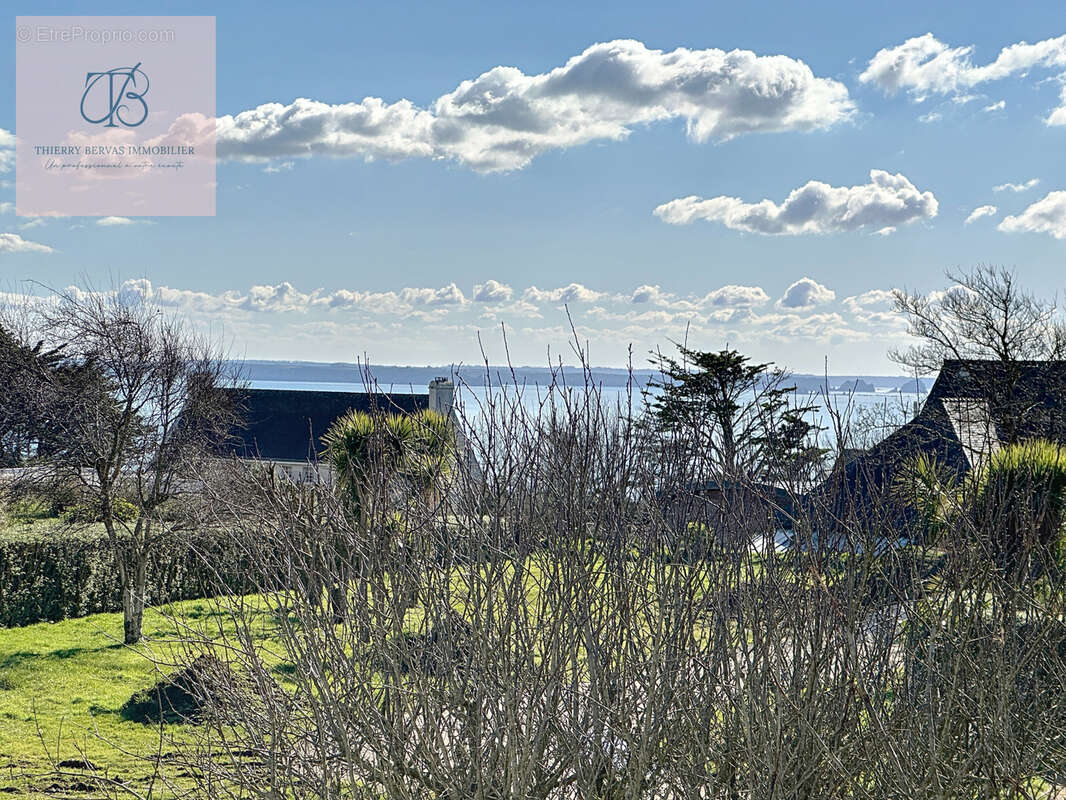 Maison à PLOUGONVELIN