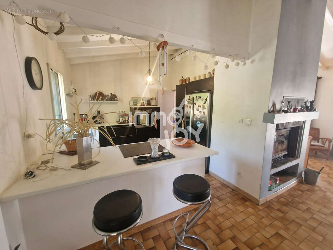 Maison familiale spacieuse de 213 m2 à Salles d'Aude, proche des plages - photo 7
