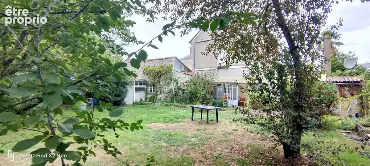 À vendre Montjean sur LOIRE , maison 5 chambres, 165 m2 avec jardin et une vue magnifique - photo 3