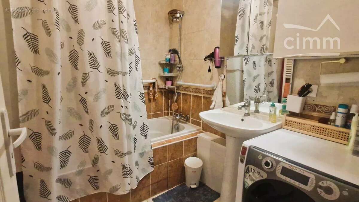 Appartement à LA TOUR-DU-PIN