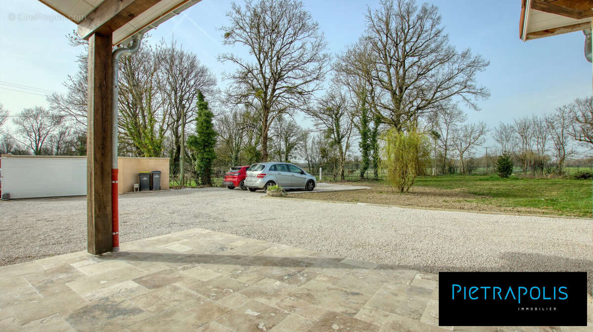 Maison 115 m² à Saint-Nizier-Le-Desert  - photo 7