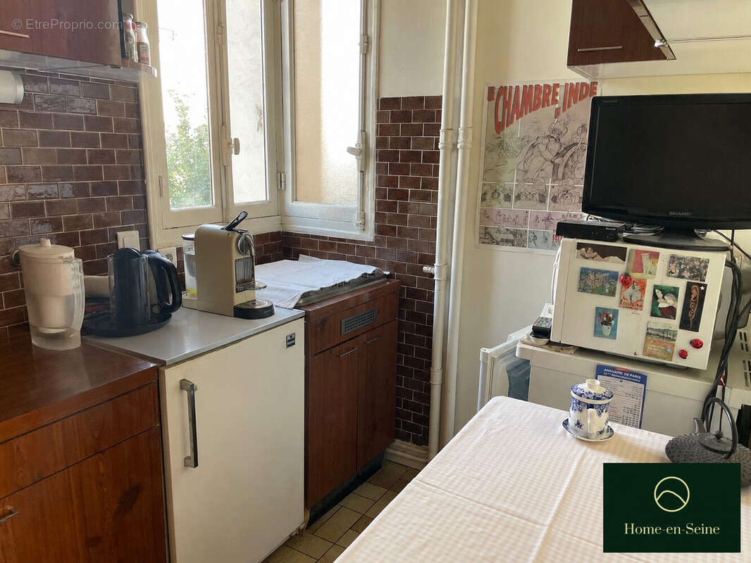Appartement à PARIS-17E