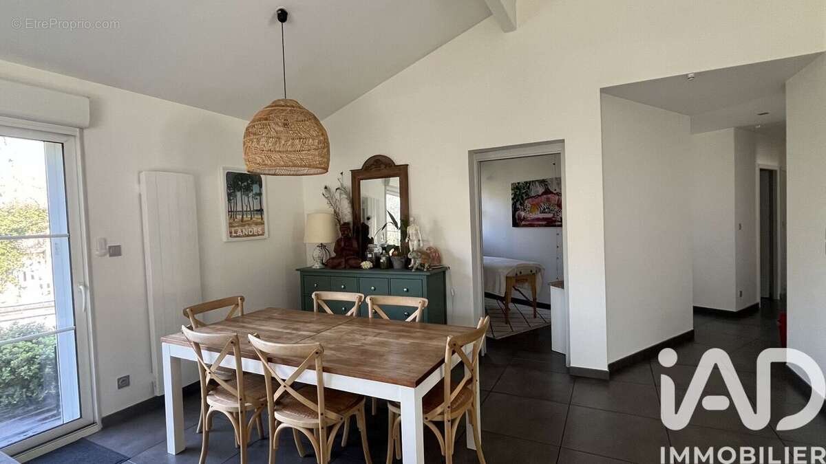 Photo 8 - Maison à SALLES