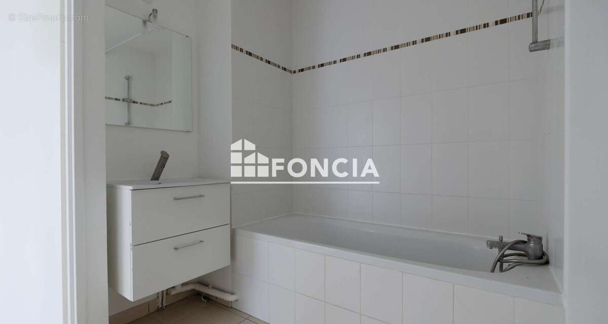 Appartement à CORBEIL-ESSONNES