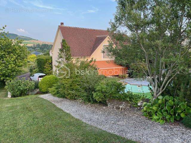 Maison à CHAMPVALLON