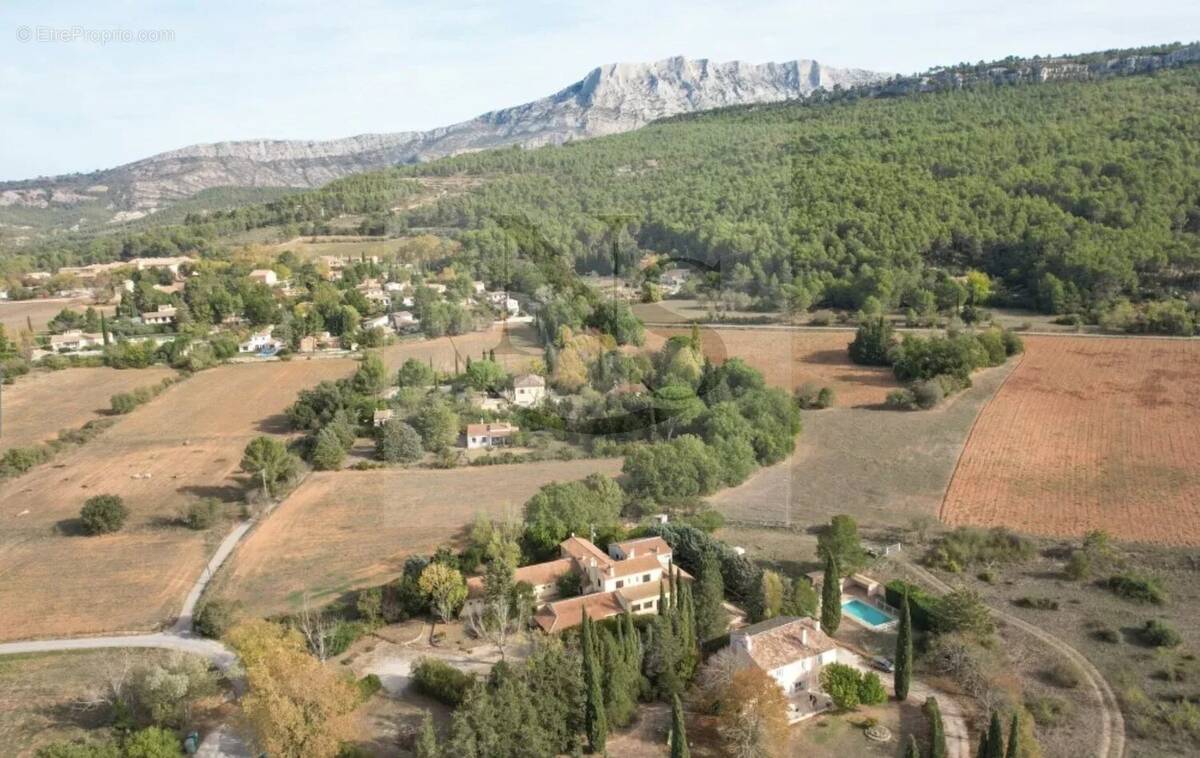 Maison à BEAURECUEIL