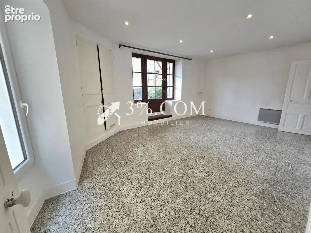 Maison de village en pierre avec terrasse - photo 4