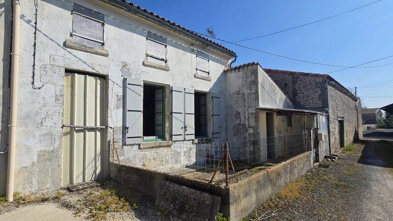 Maison à MATHA