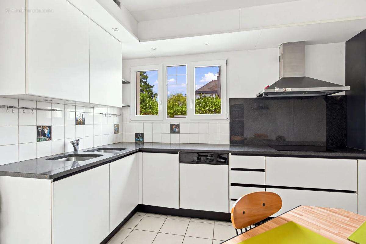 Villa d’architecte - 240 m² - piscine intérieure - - photo 3