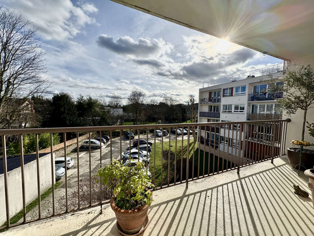 Appartement à LE PERREUX-SUR-MARNE