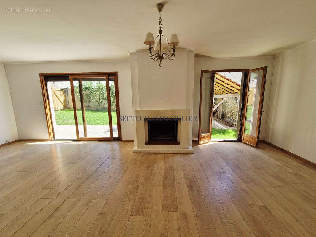 Maison à SEPTEUIL