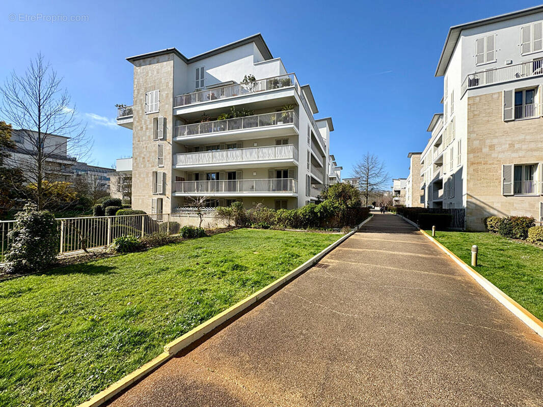 Appartement à BORDEAUX