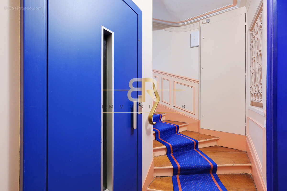 Appartement à PARIS-6E