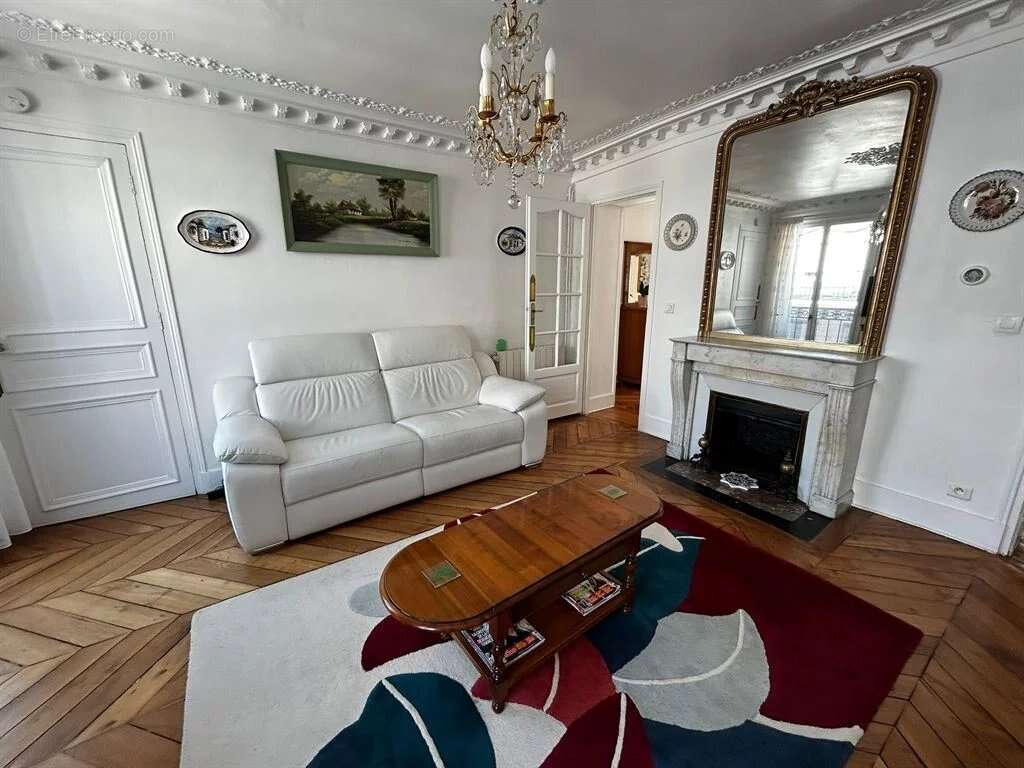Appartement 78 m² à Paris-11e  - photo 3
