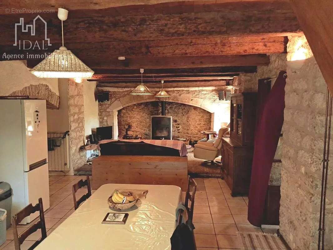 Maison à LA CANOURGUE